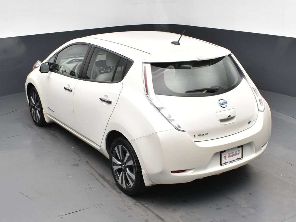 Used 2017 Nissan Leaf SV FWD image 18
