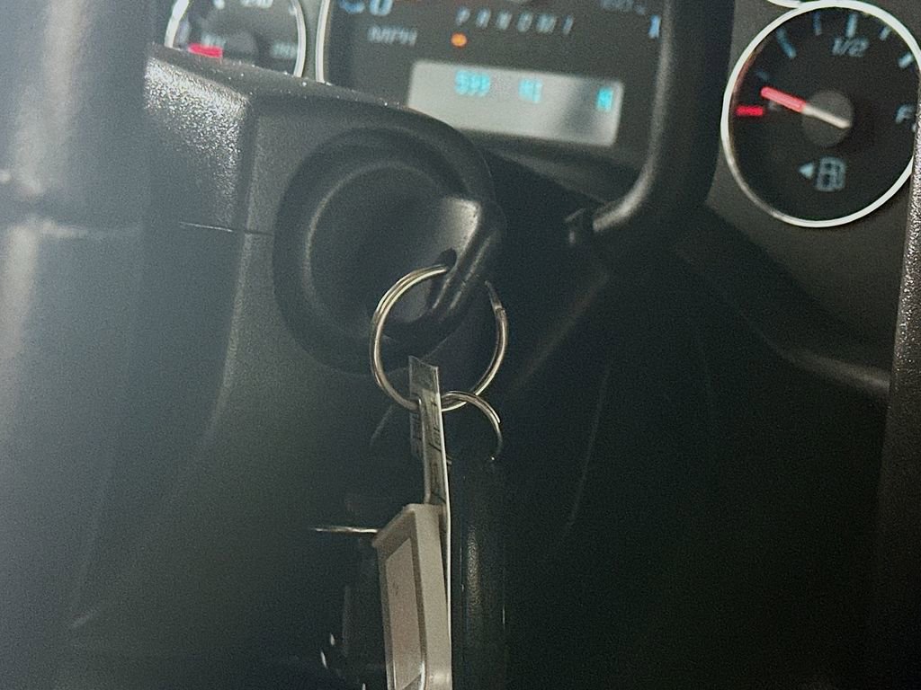 Used 2022 Chevrolet Express 2500 Extended image 26