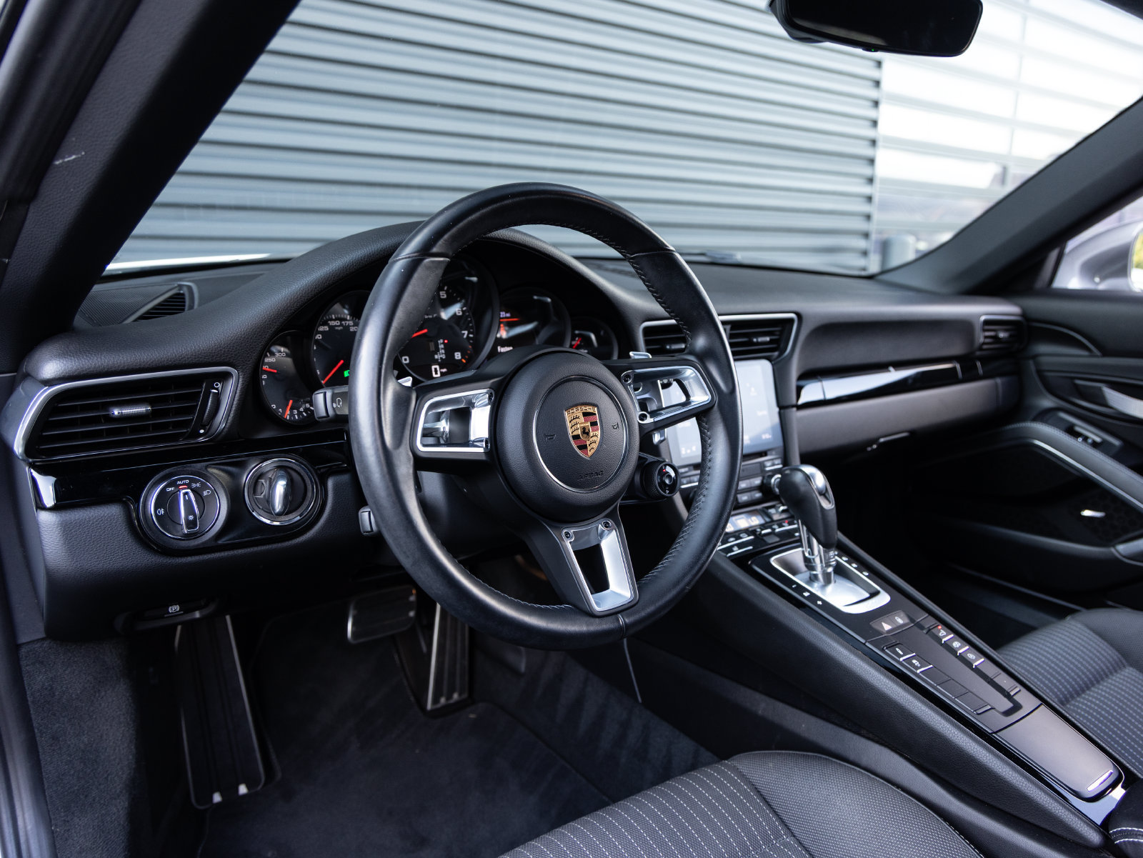 Certified 2018 Porsche 911 Carrera T RWD image 4