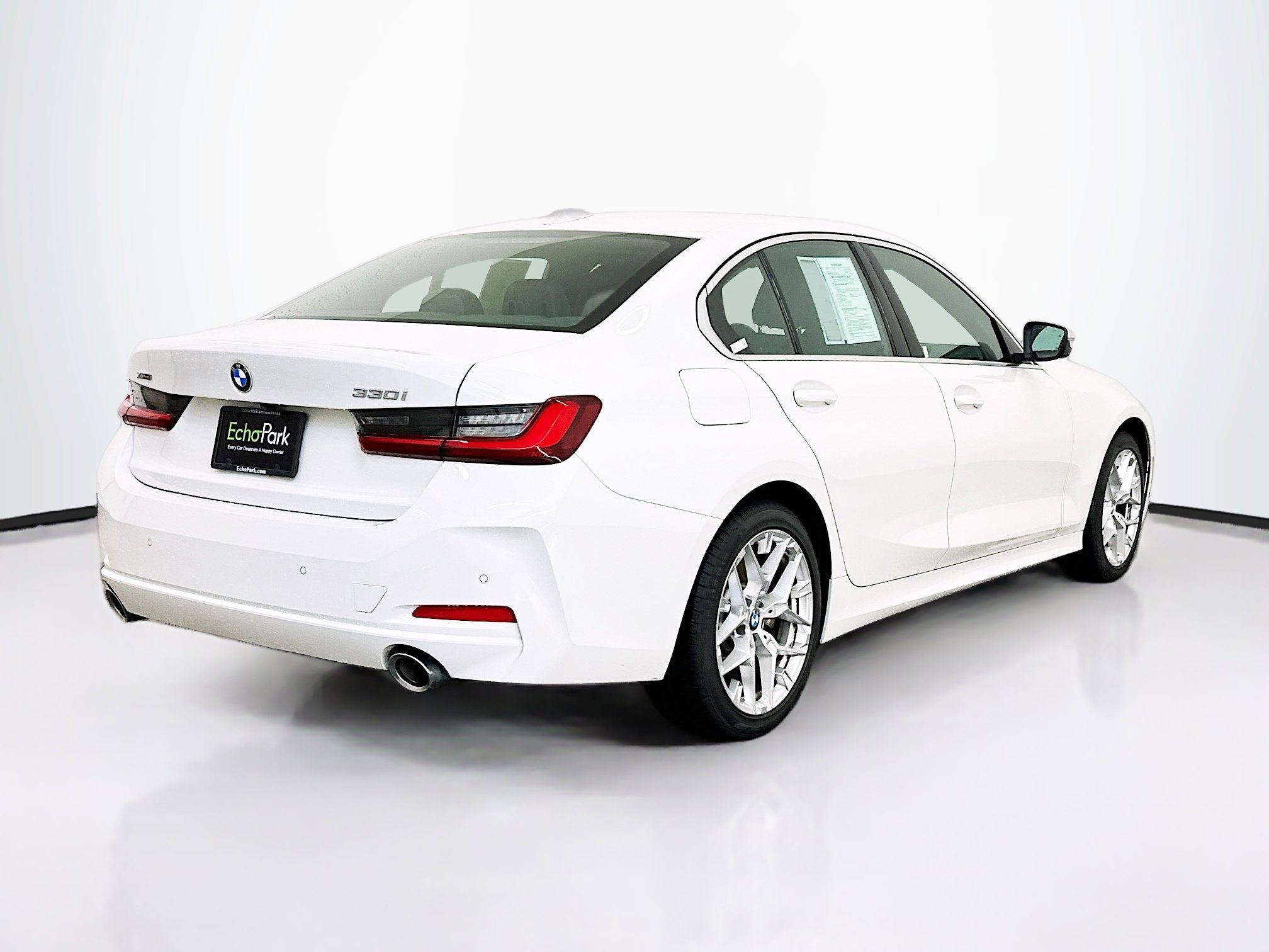 Used 2025 BMW 330i xDrive 330i xDrive image 9