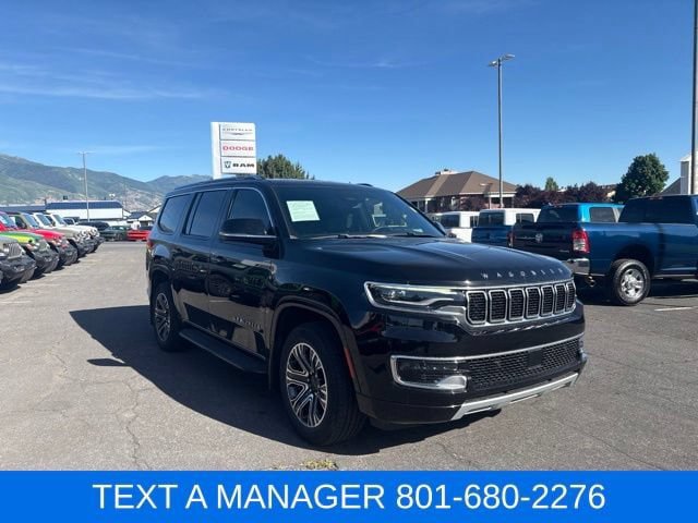 Used 2023 Jeep Wagoneer Series II w/ Mopar Step-Up Package AWD/4WD image 5