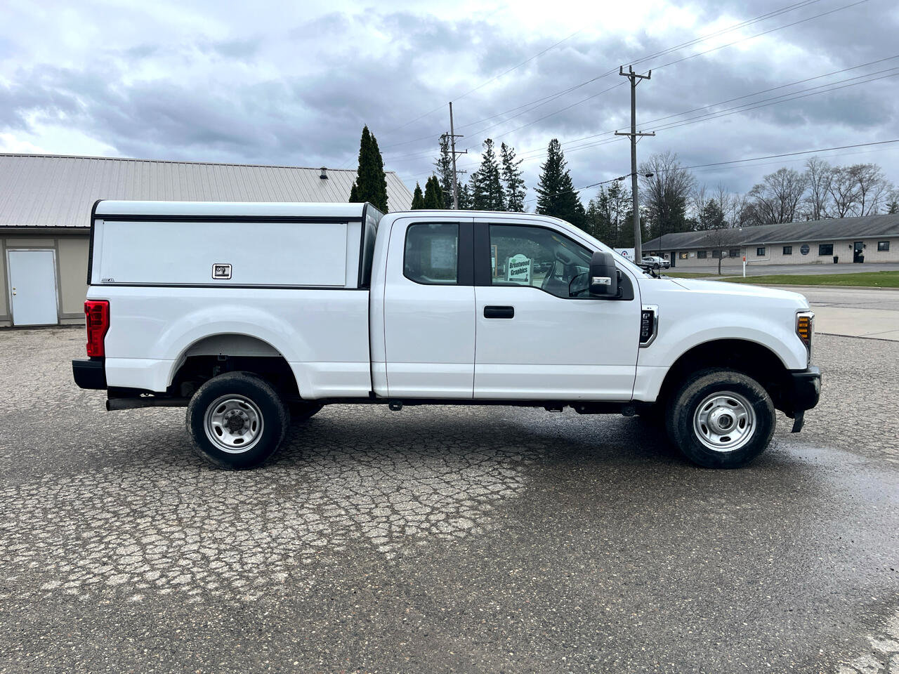 Used 2019 Ford F250 XL w/ Power Equipment Group image 6