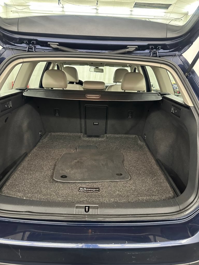 Used 2019 Volkswagen Golf Alltrack S AWD/4WD image 26