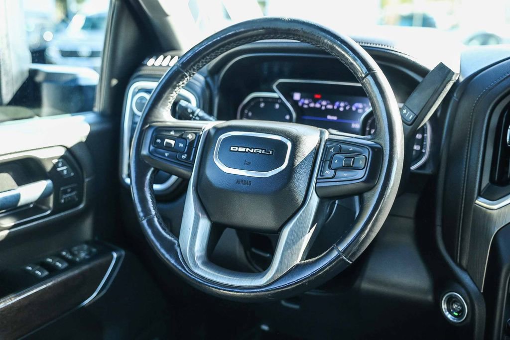 Used 2022 GMC Sierra 3500 Denali w/ Denali Ultimate Package image 25