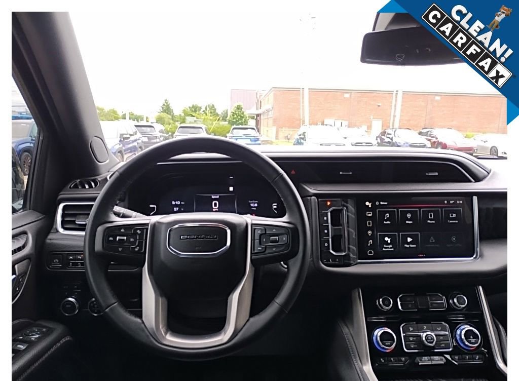 Used 2023 GMC Yukon XL Denali AWD/4WD image 30
