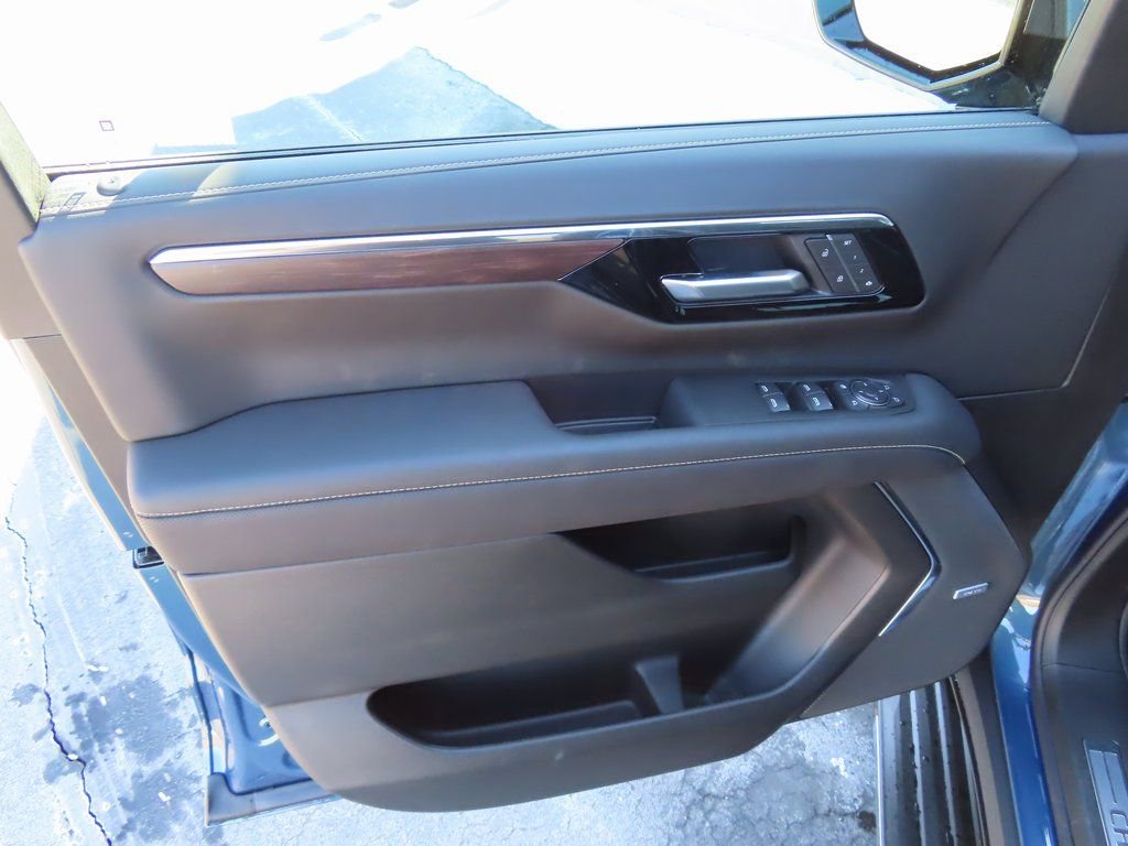 New 2026 Chevrolet Tahoe Premier w/ Sun And Tow Package image 26