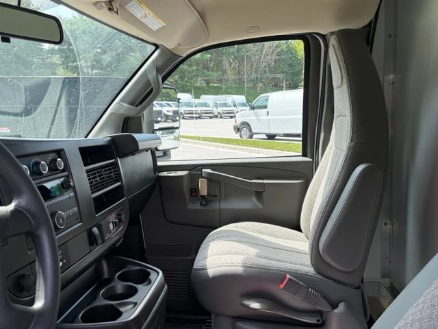 New 2026 Chevrolet Express 3500 w/ Power Convenience Package RWD image 28