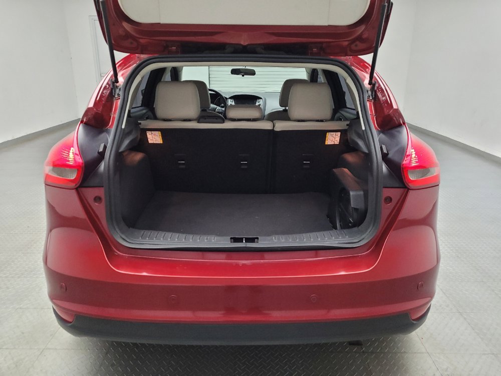 Used 2016 Ford Focus Titanium FWD image 29