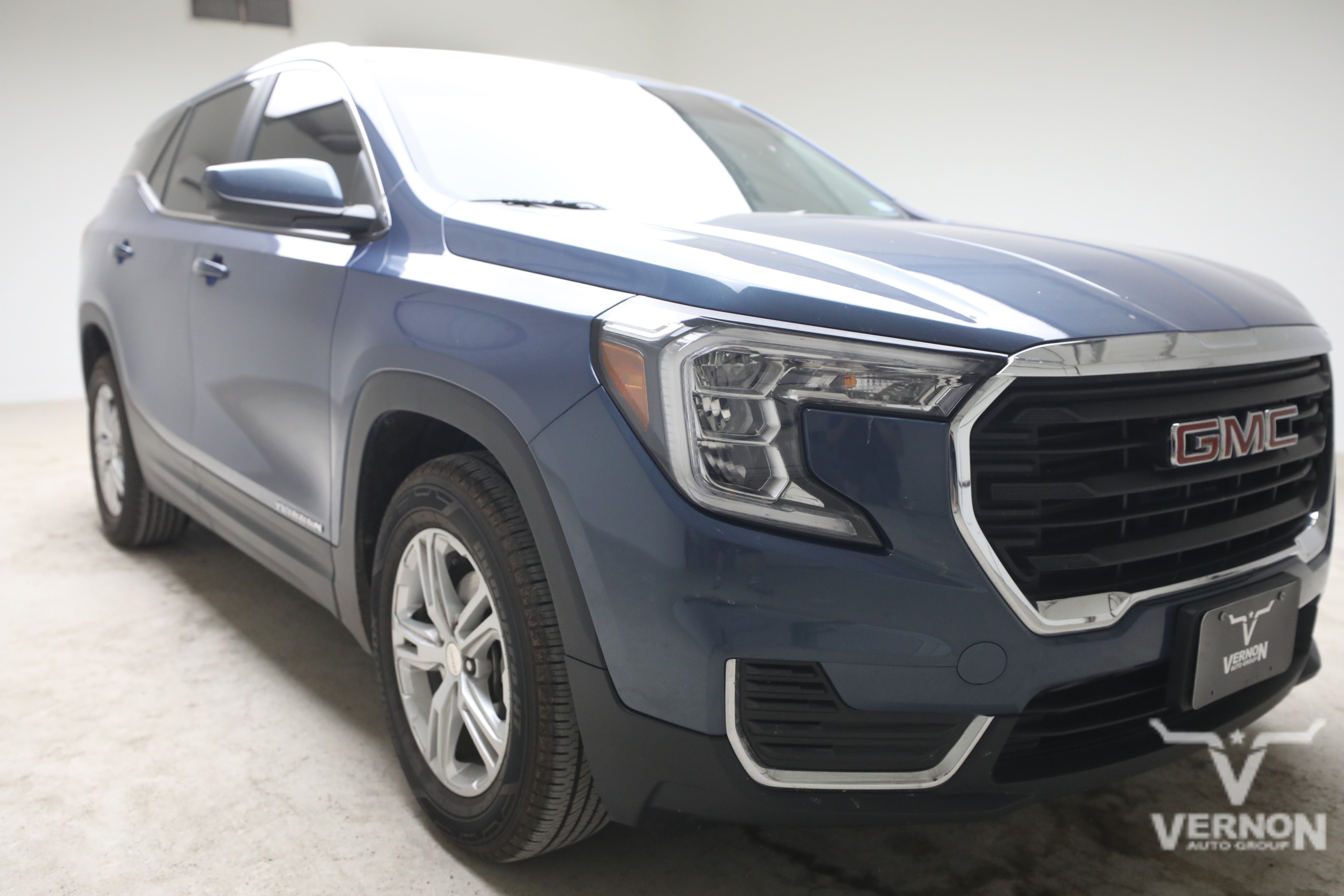 Used 2024 GMC Terrain SLE FWD image 6