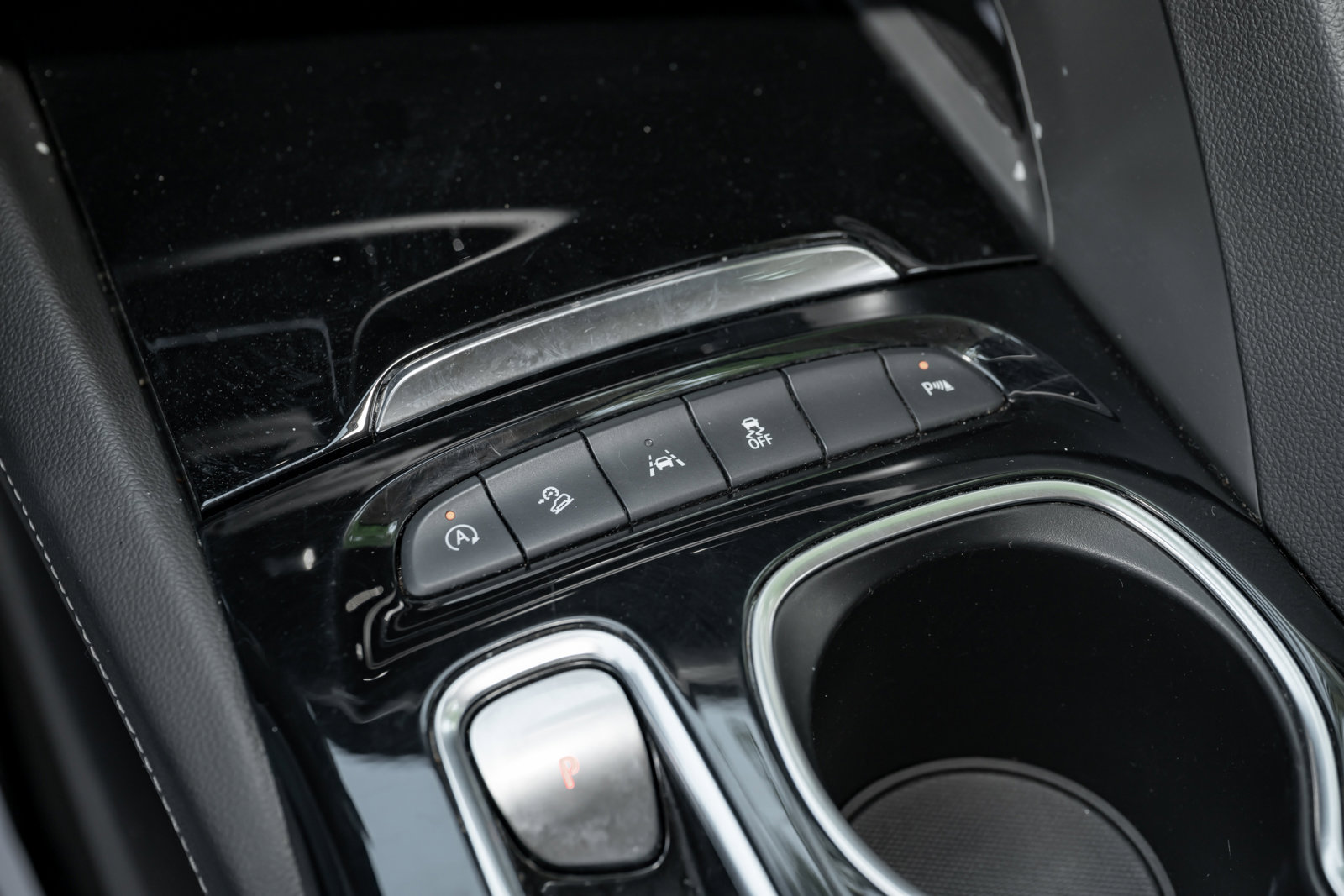 Used 2023 Buick Envision Essence image 32