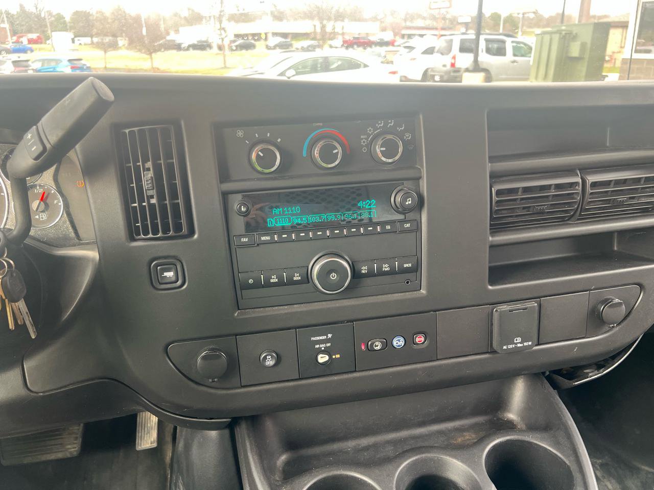 Used 2020 Chevrolet Express 3500 w/ Driver Convenience Package RWD image 11