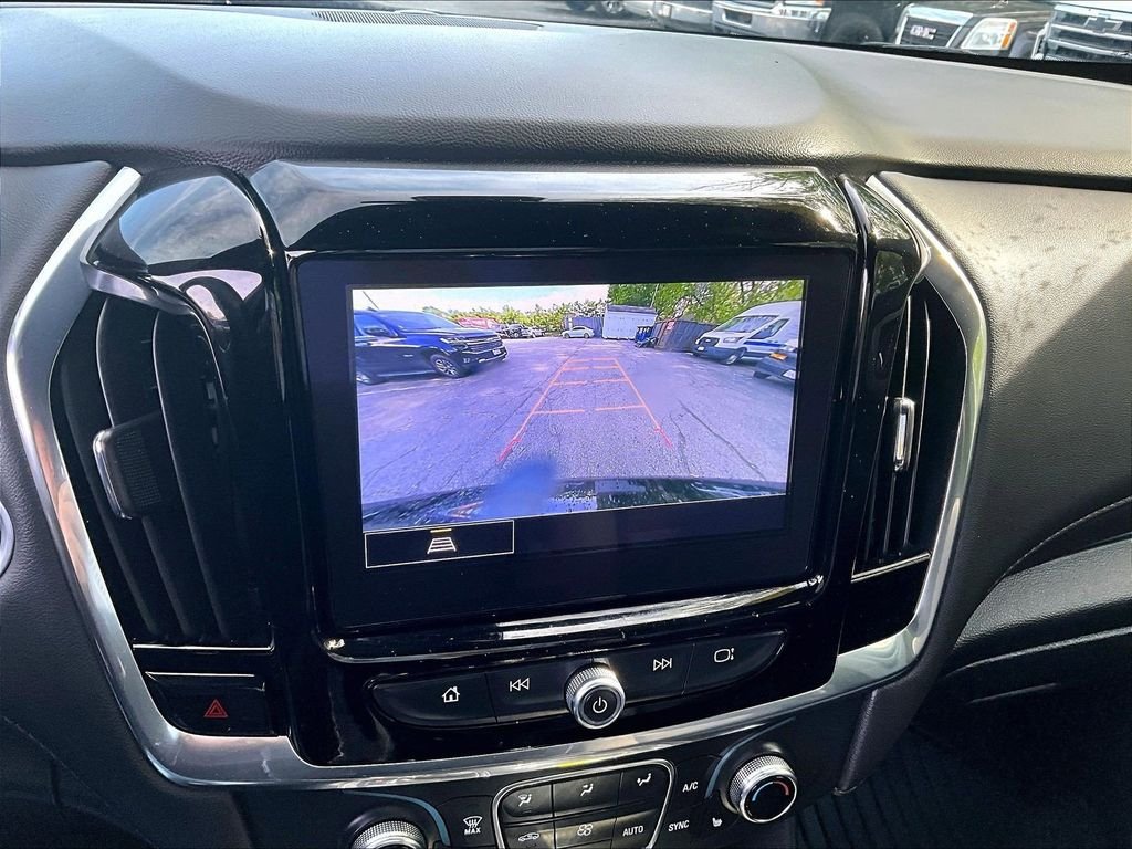 Used 2023 Chevrolet Traverse LT AWD/4WD image 19