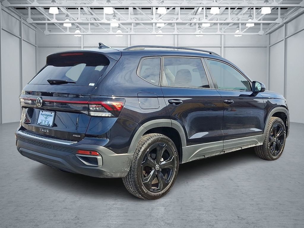 Certified 2025 Volkswagen Taos SE AWD/4WD image 6