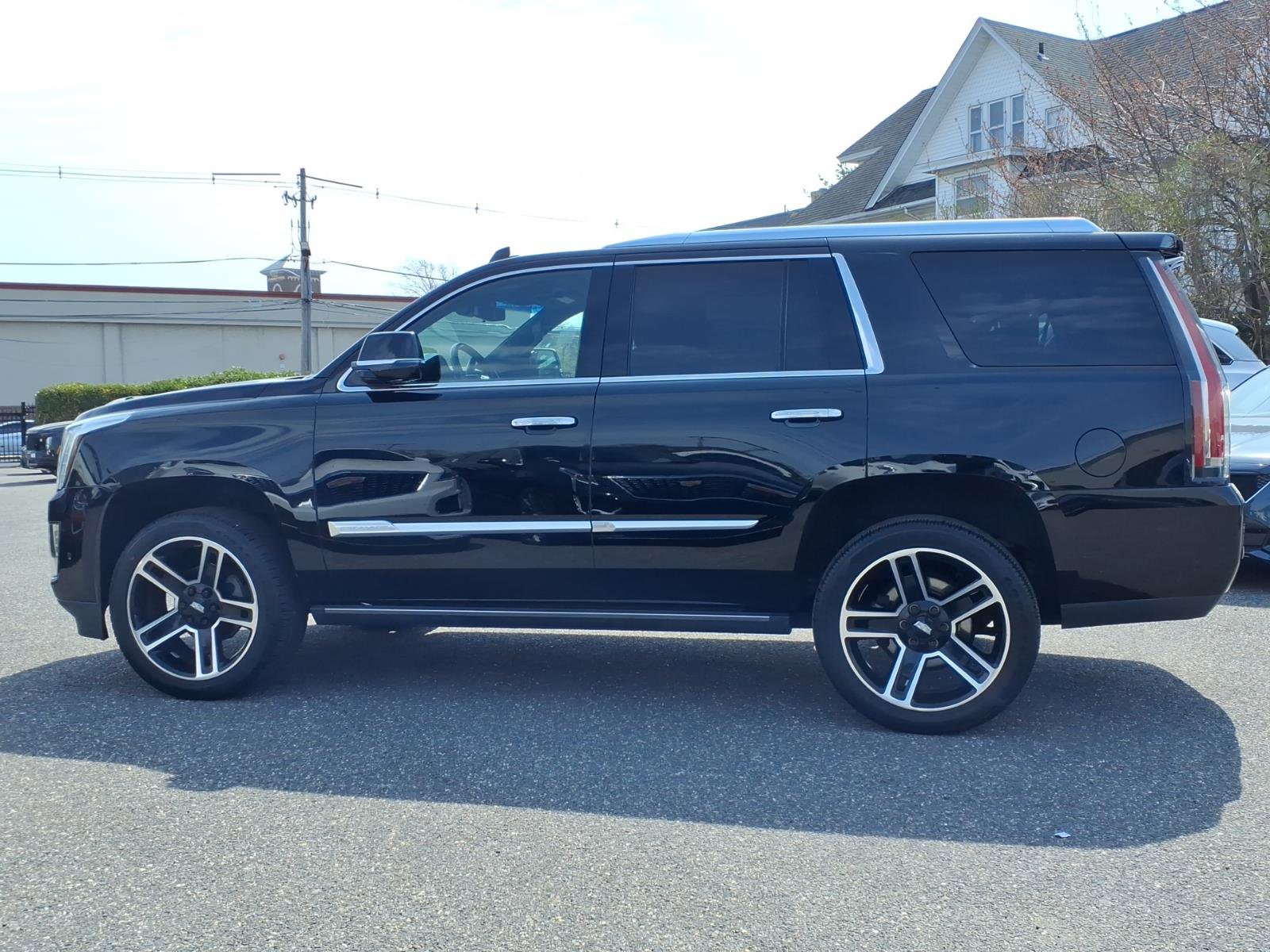 Used 2018 Cadillac Escalade Platinum image 8