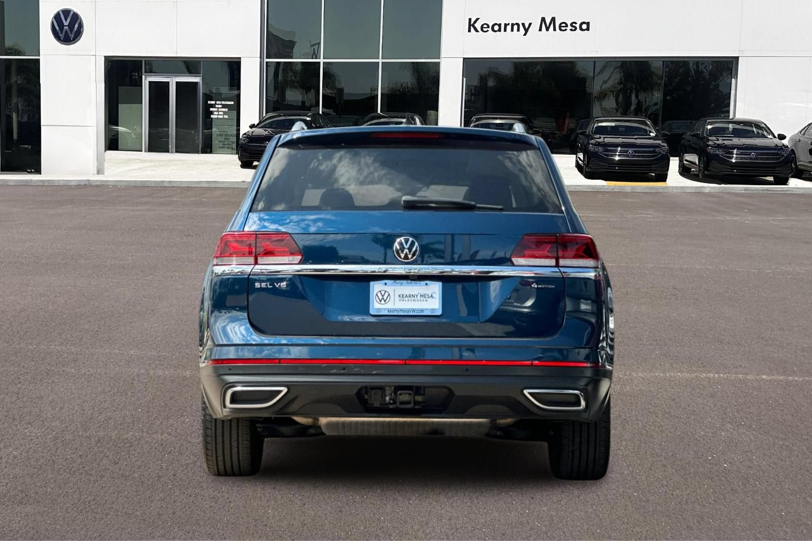Used 2023 Volkswagen Atlas SEL AWD/4WD image 5