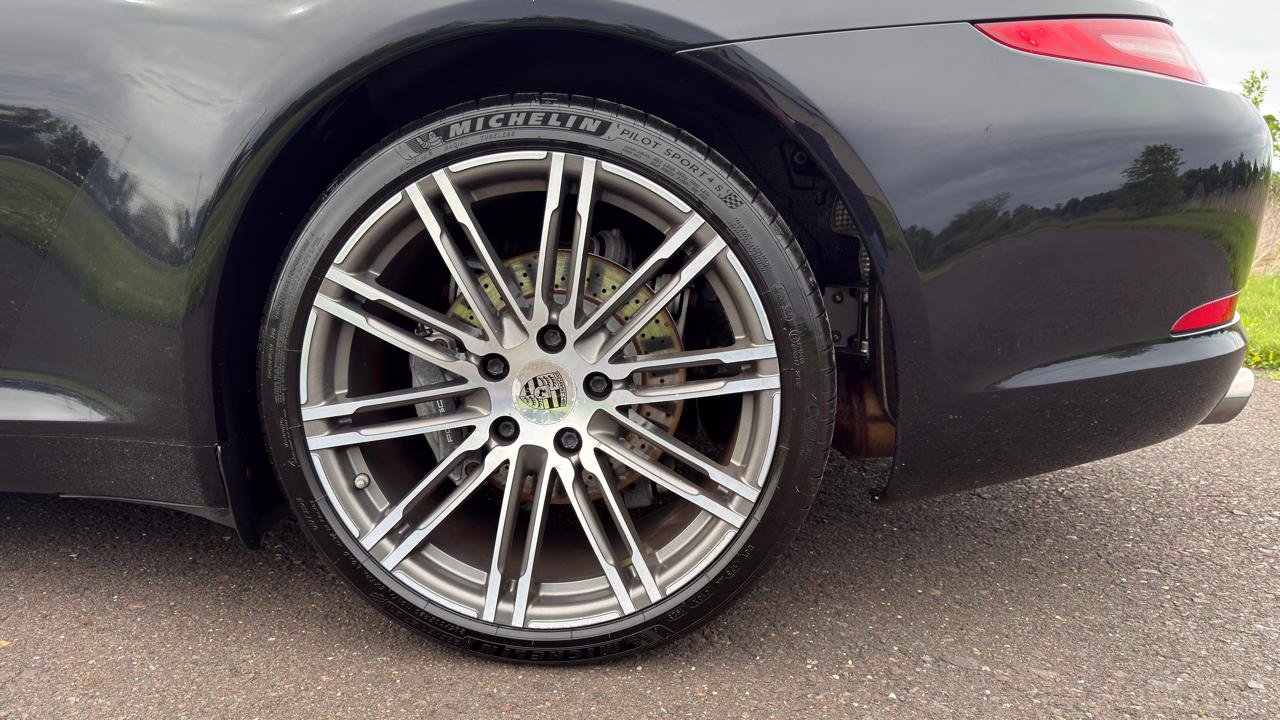 Used 2016 Porsche 911 Carrera Black Edition RWD image 62