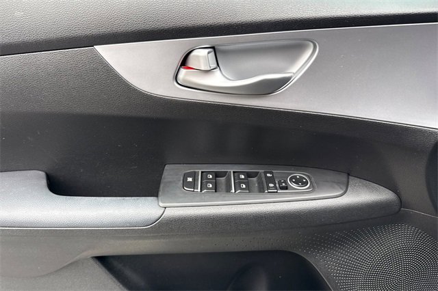 Certified 2023 Kia Forte LXS w/ LXS Technology Package image 13