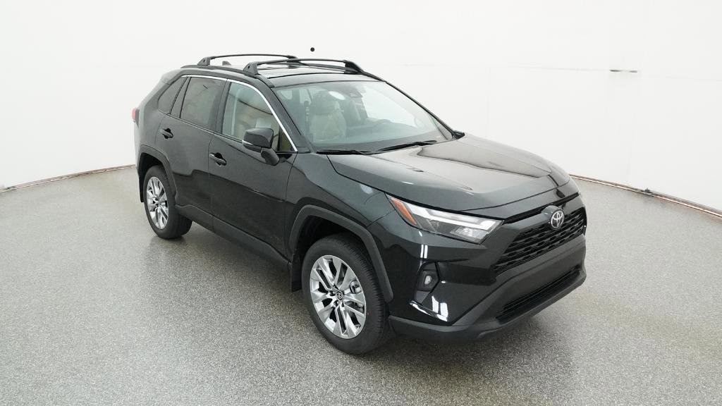 Used 2025 Toyota RAV4 XLE Premium image 16