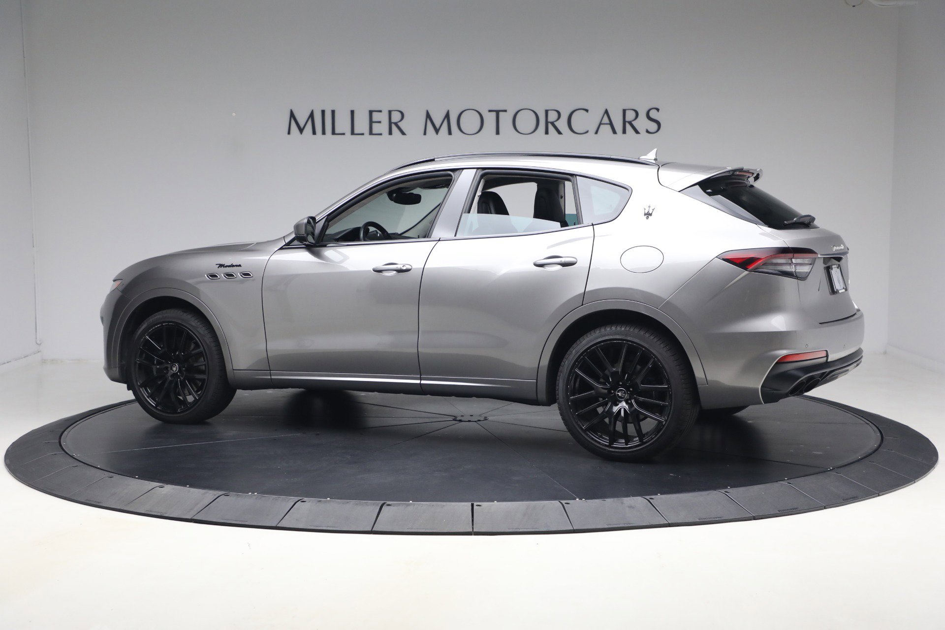 Certified 2022 Maserati Levante Modena AWD/4WD image 4