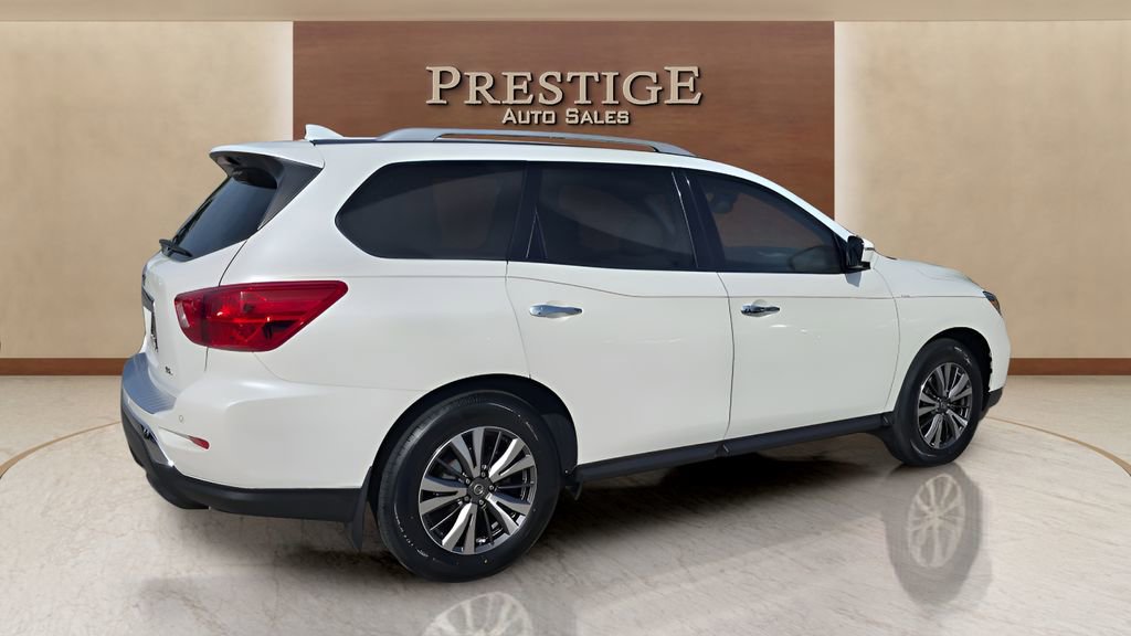 Used 2019 Nissan Pathfinder SL FWD image 7