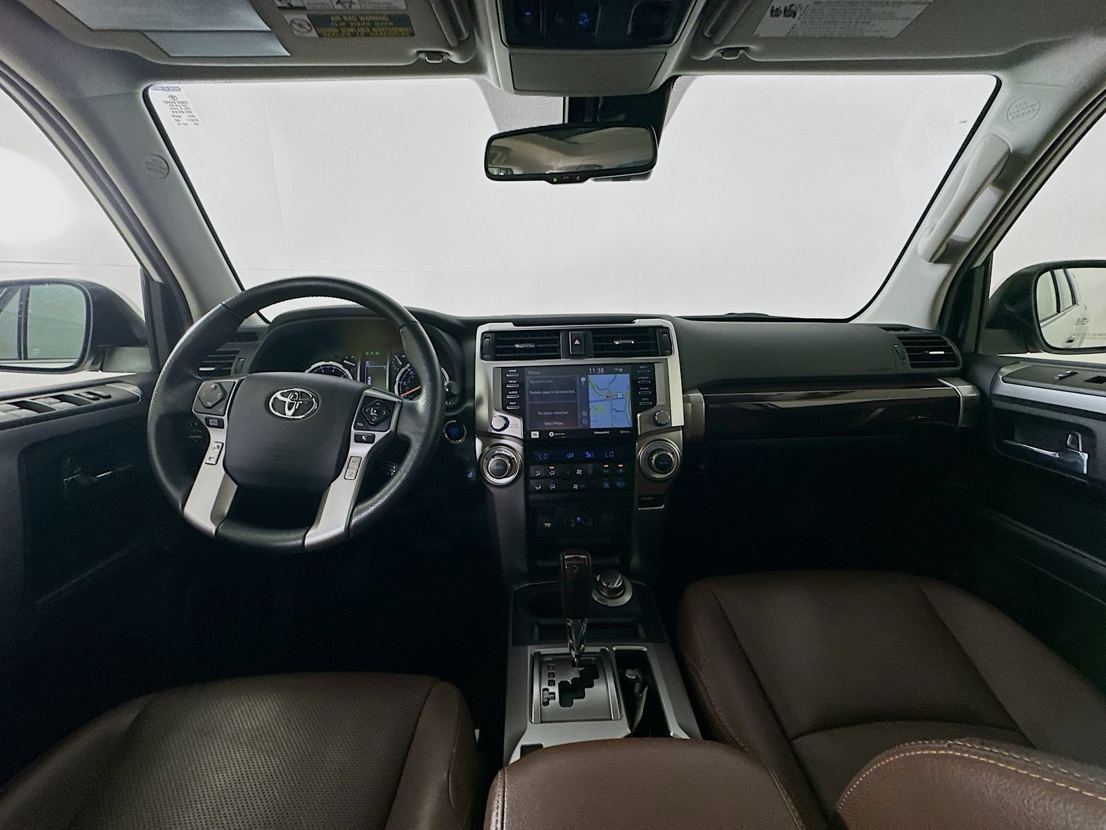 Used 2024 Toyota 4Runner Limited AWD/4WD image 14