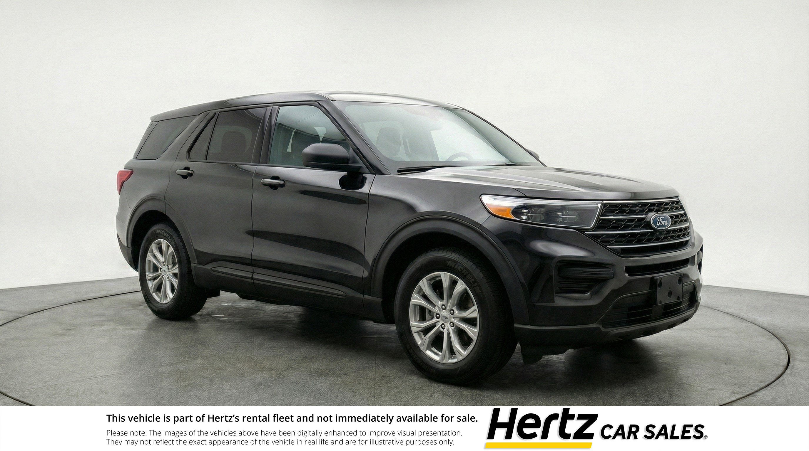 Used 2024 Ford Explorer Limited image 1
