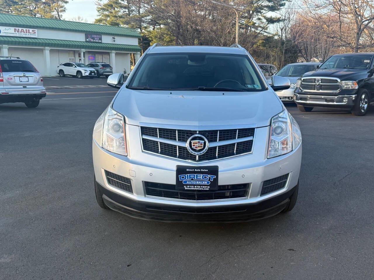 Used 2011 Cadillac SRX Luxury image 3