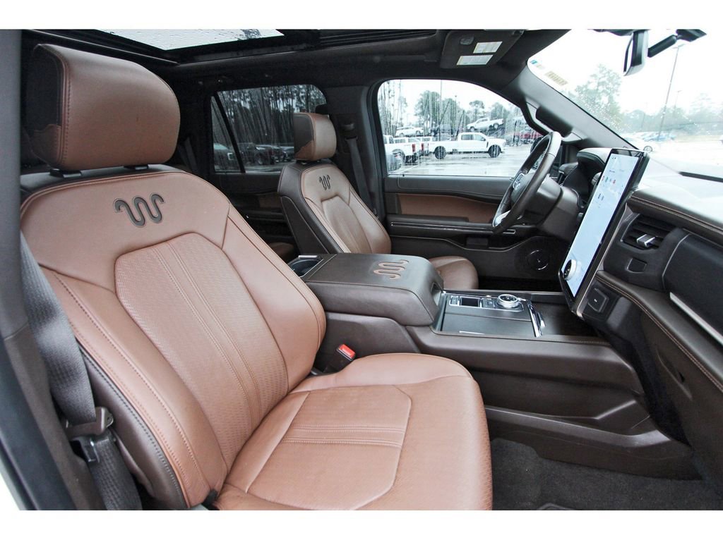 Used 2023 Ford Expedition Max King Ranch image 28