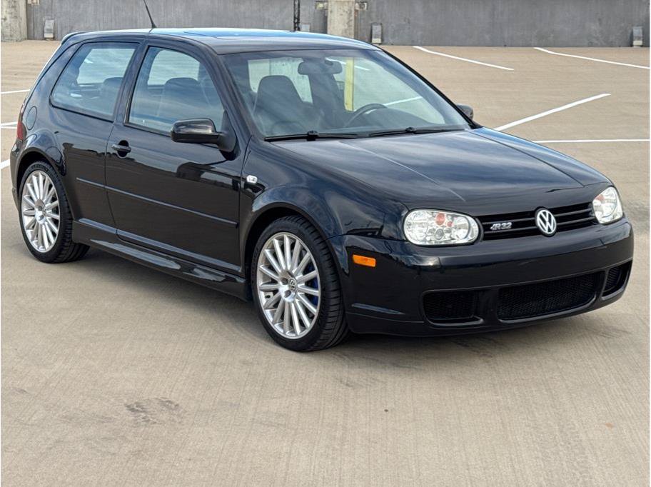 Used 2004 Volkswagen R32 AWD/4WD image 2