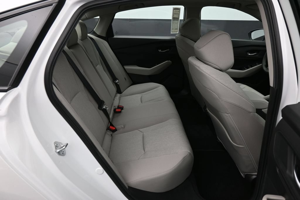 New 2025 Honda Accord SE image 32