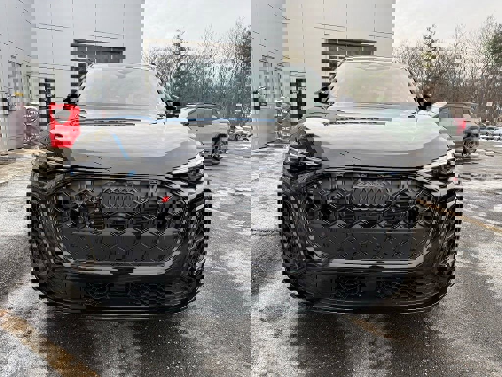 Used 2025 Audi SQ5 Premium Plus w/ Premium Plus Package image 4