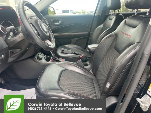 Used 2019 Jeep Compass Trailhawk w/ Cold Weather Group AWD/4WD image 17