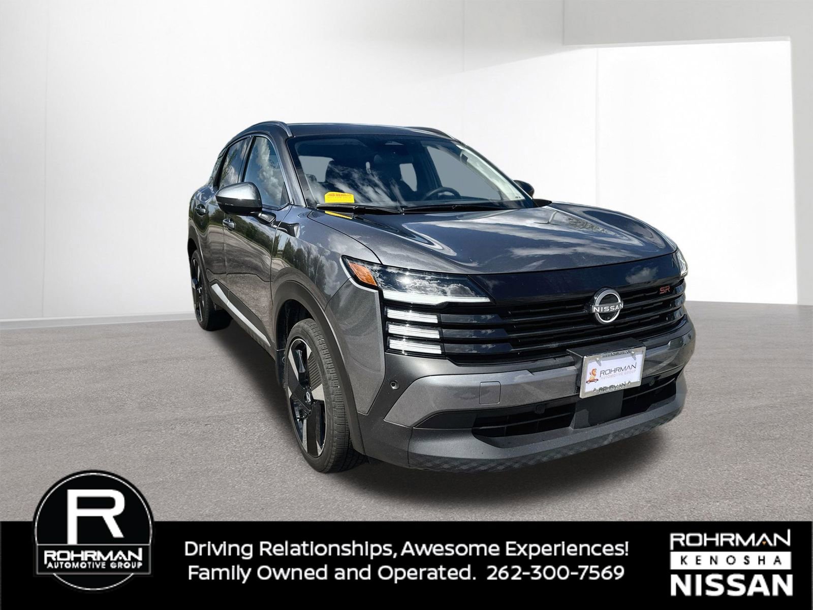 Certified 2025 Nissan Kicks SR AWD/4WD image 3