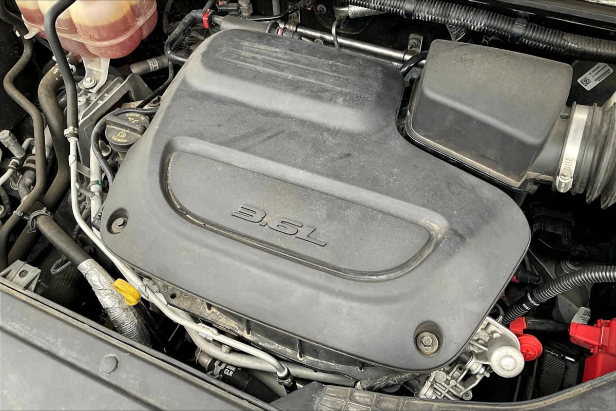 Used 2022 Chrysler Pacifica Touring-L FWD image 33