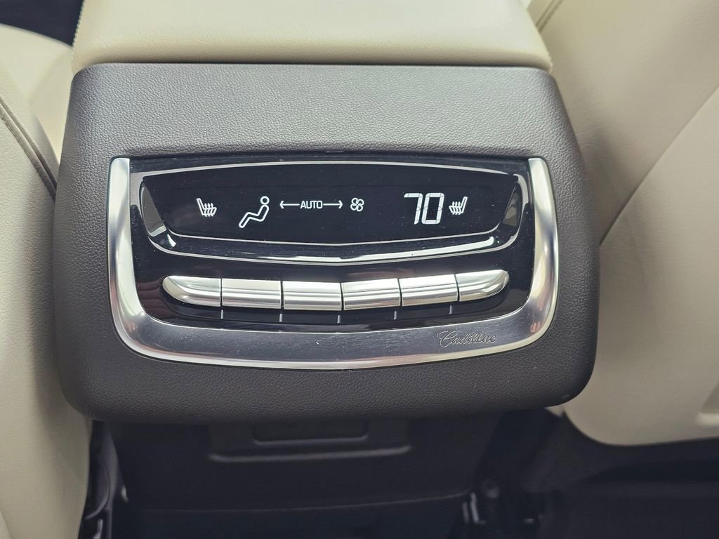 Used 2023 Cadillac XT6 Sport AWD/4WD image 19