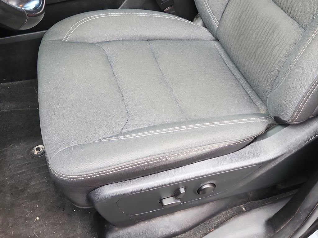 Used 2022 RAM 1500 Big Horn image 7