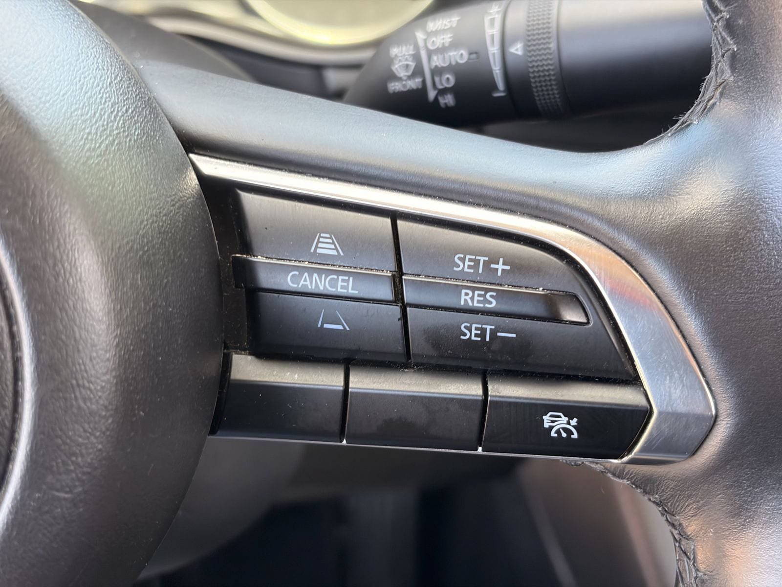 Used 2024 MAZDA MAZDA3 s AWD/4WD image 25