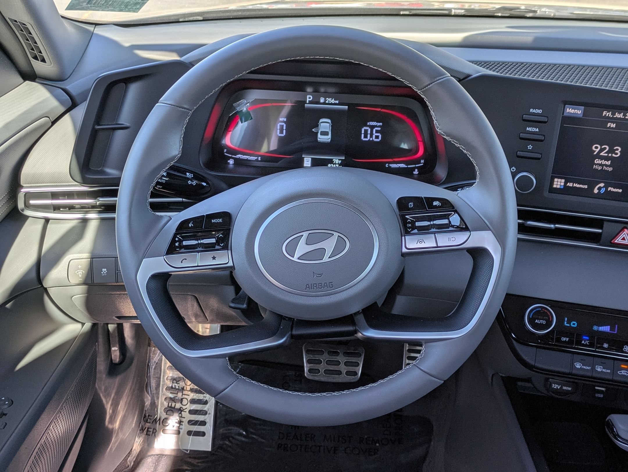 Certified 2025 Hyundai Elantra Sport FWD image 23
