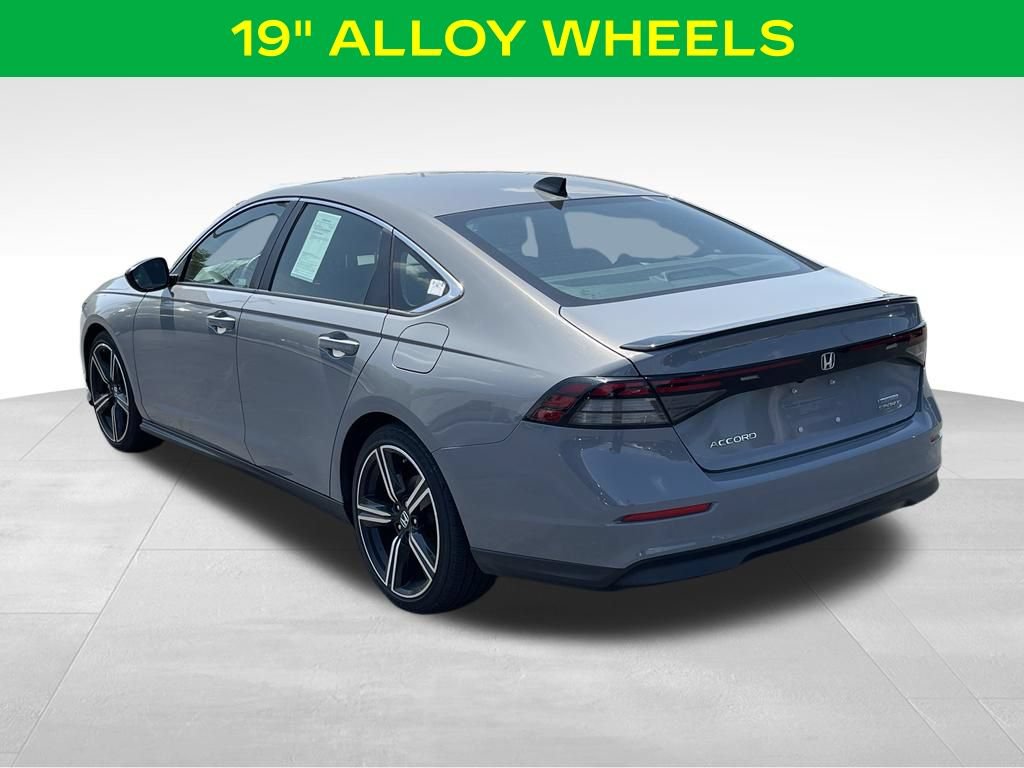 Used 2023 Honda Accord Sport image 12