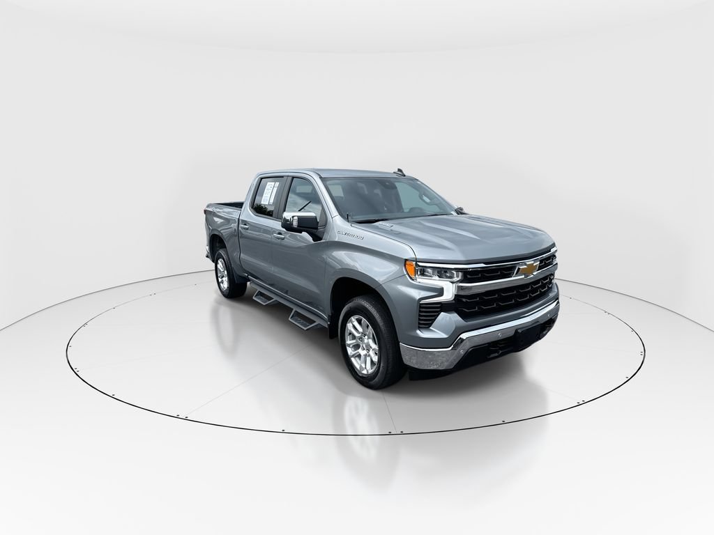 Used 2024 Chevrolet Silverado 1500 LT w/ Safety Package AWD/4WD image 2