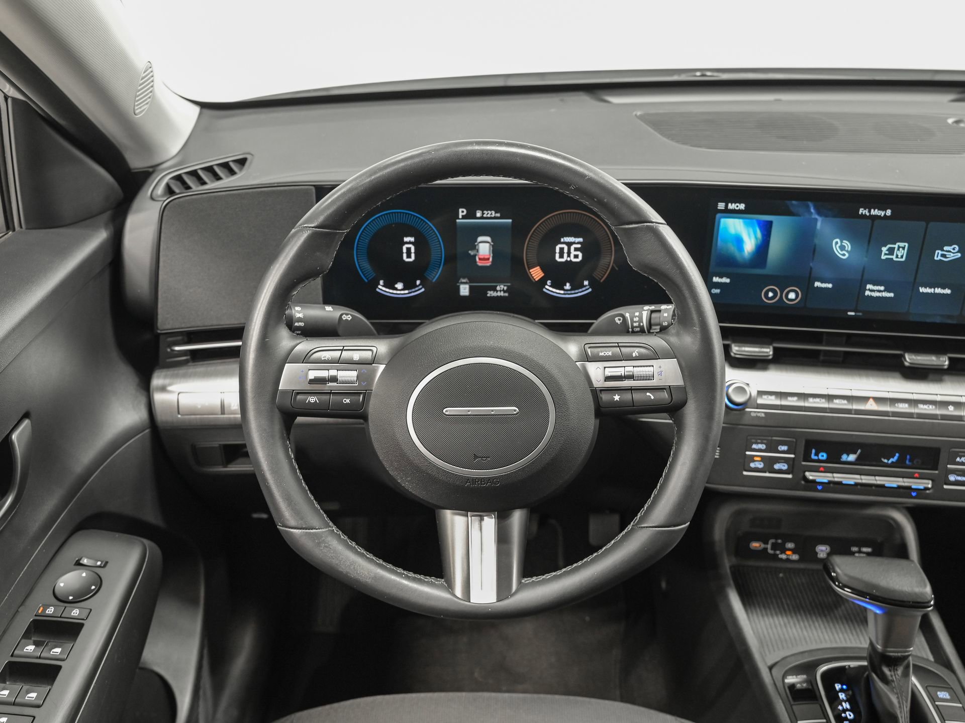 Used 2024 Hyundai Kona SEL FWD image 17