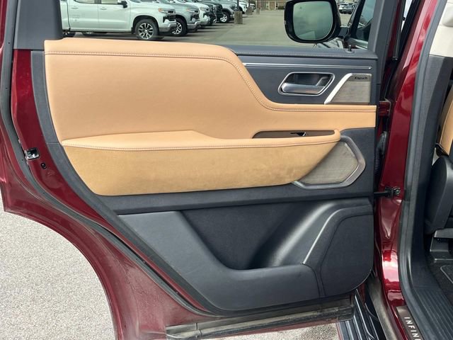 Used 2025 INFINITI QX80 Sensory AWD/4WD image 25