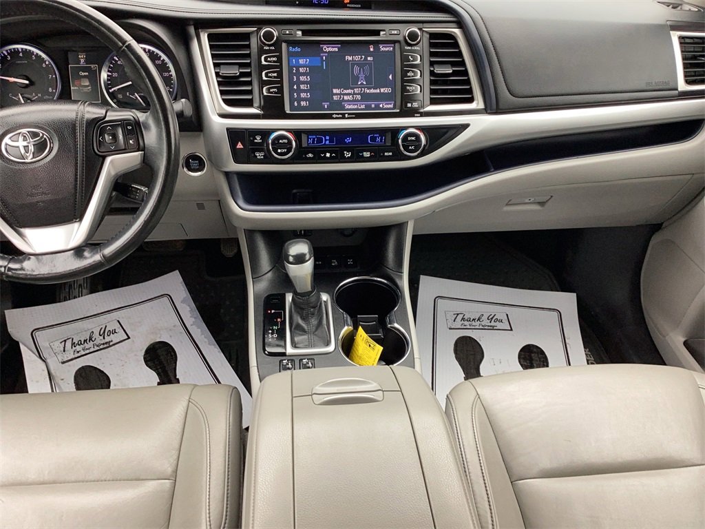 Used 2015 Toyota Highlander XLE image 14