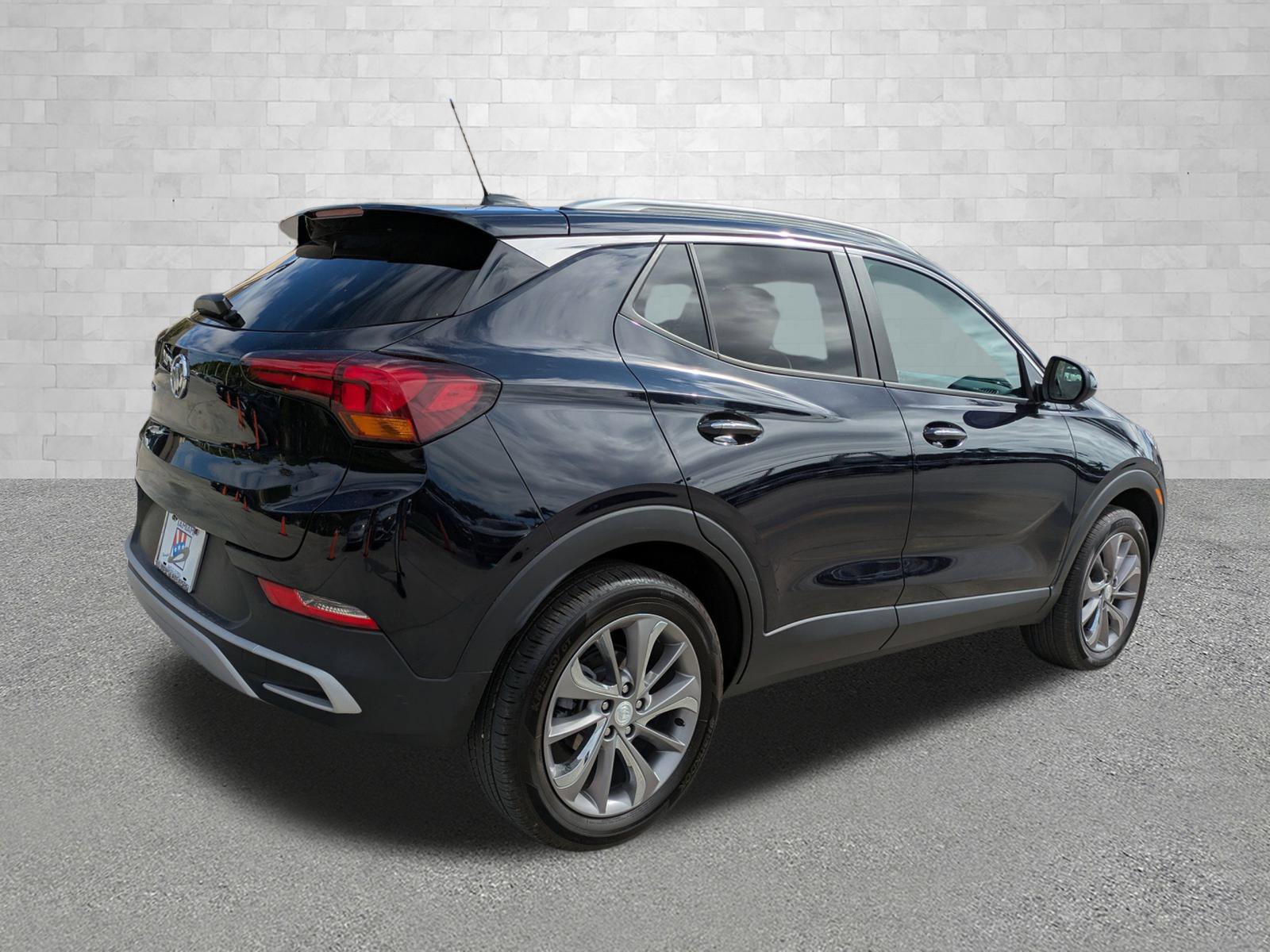 Used 2020 Buick Encore GX Select w/ Experience Buick Package image 2