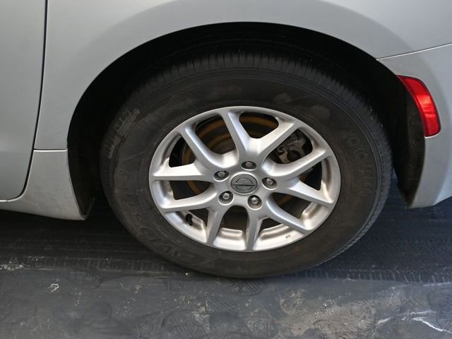 Used 2024 Chrysler Pacifica Touring-L image 13