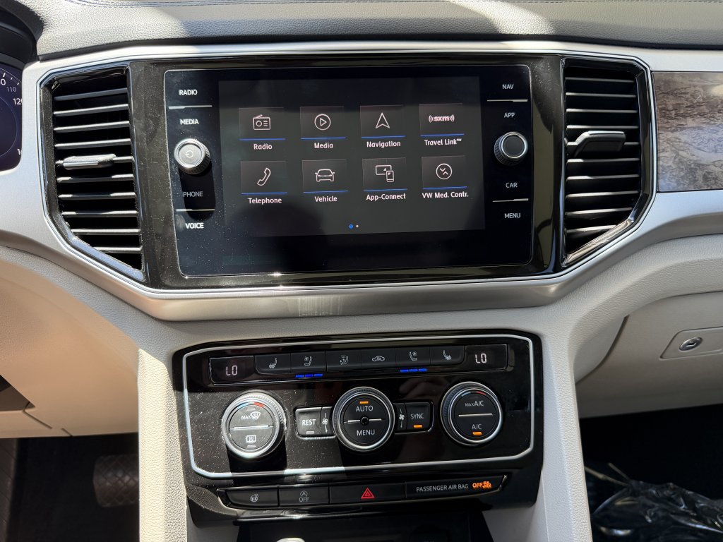 Used 2018 Volkswagen Atlas SEL Premium AWD/4WD image 17