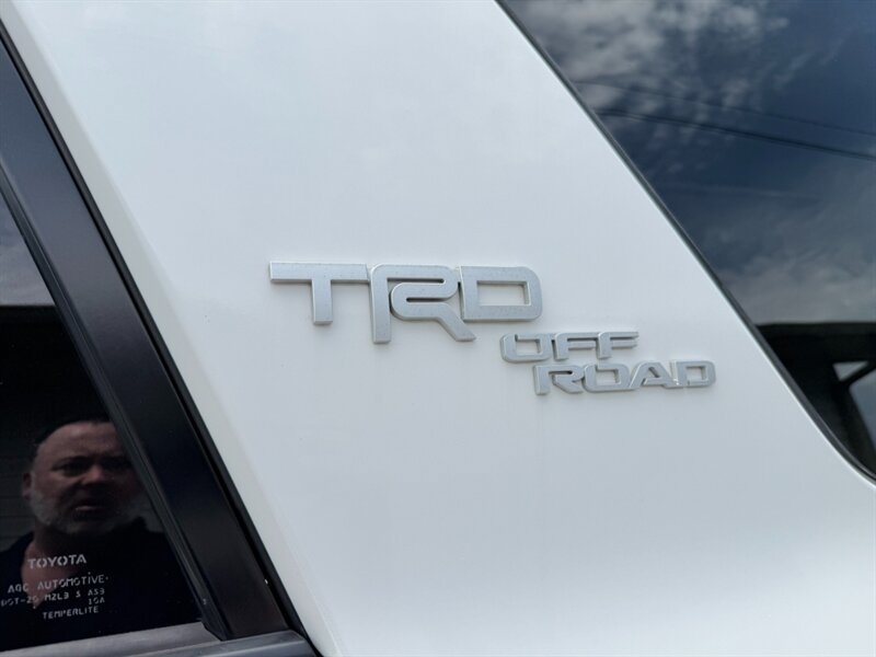 Used 2019 Toyota 4Runner TRD Off-Road Premium AWD/4WD image 17