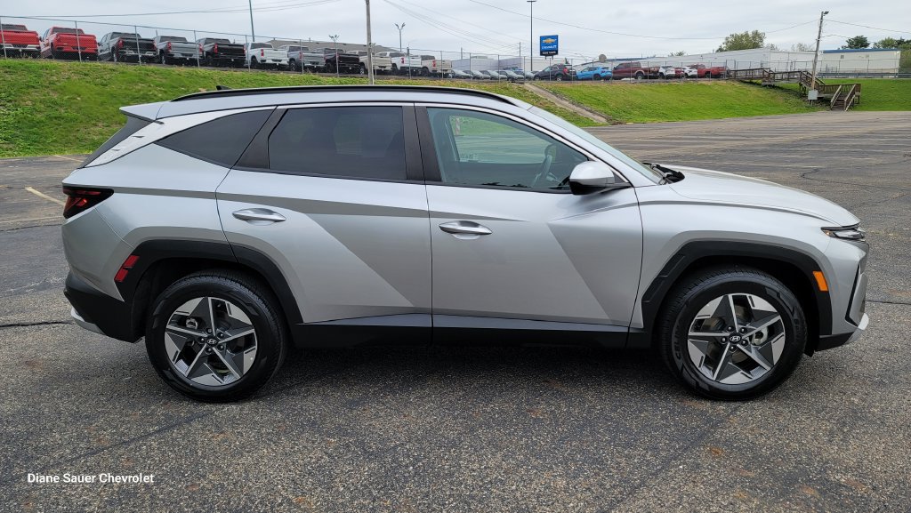 Used 2025 Hyundai Tucson SEL AWD/4WD image 15