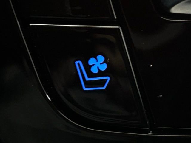 Used 2023 Ford Explorer ST w/ Equipment Group 401A image 9