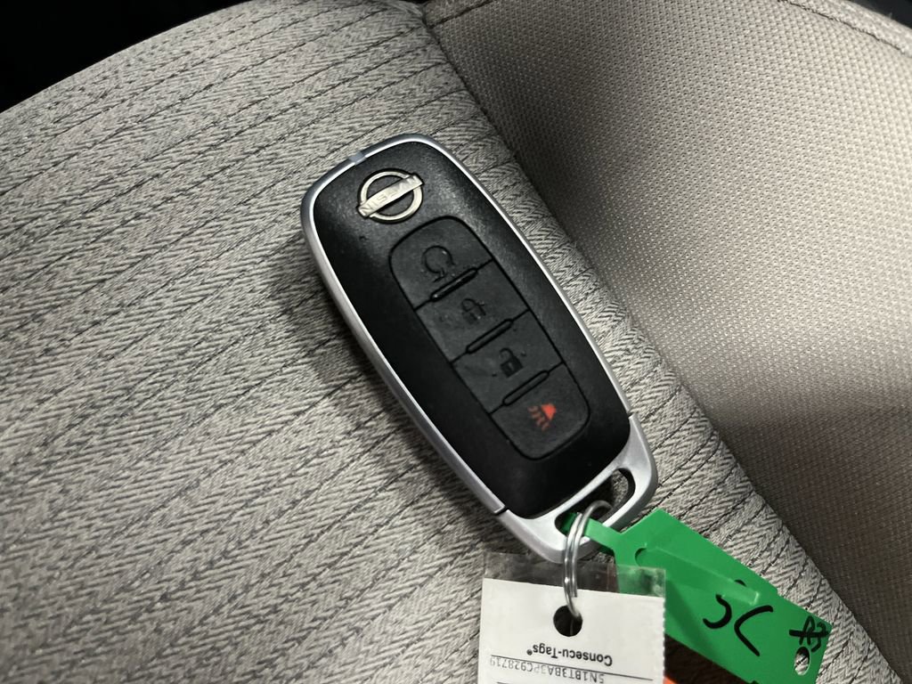 Used 2023 Nissan Rogue SV FWD image 23